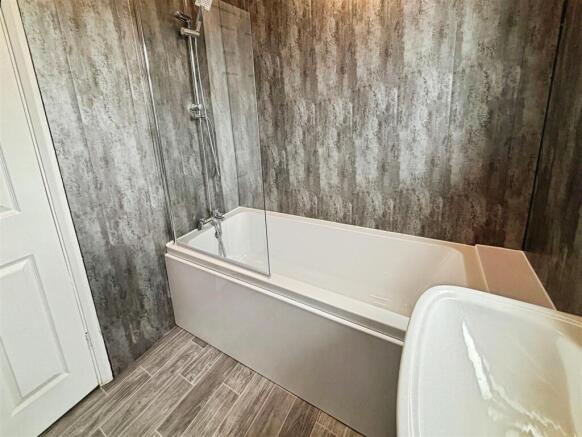2 bed Terraced for sale Image 12