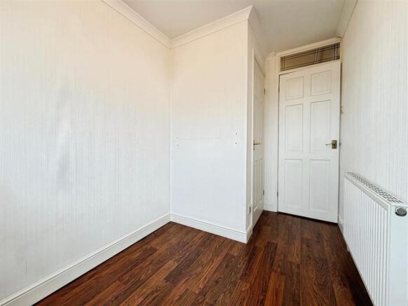 3 bed Semi-Detached for sale Image 11