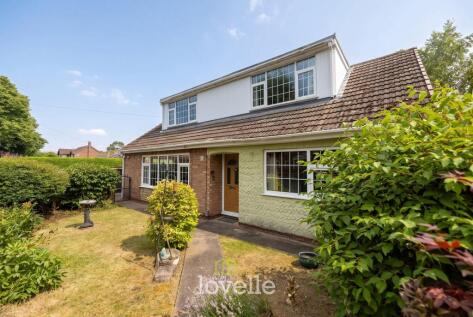 Carlton Road, Healing, DN41