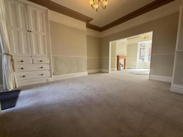 3 bed Terraced for sale Image 6