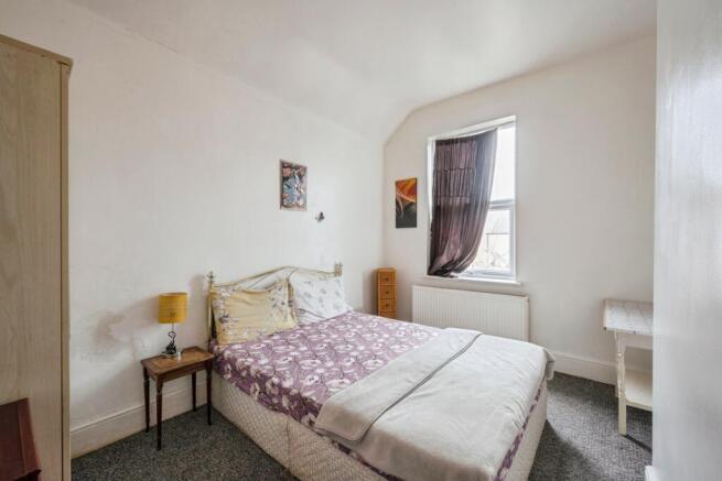 3 bed Terraced for sale Image 10