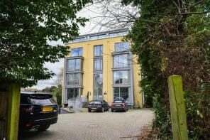 Flat 4, 102, Manor Way, London SE3 9AN