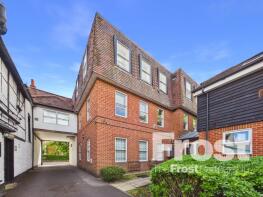 Flat 10, White Hart House, Park Street, Colnbrook, Slough SL3 0HS