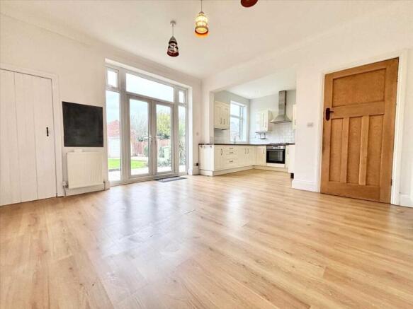 Kitchen/Dining Room