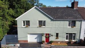 12, Birchgrove, Pontypridd CF38 1EA