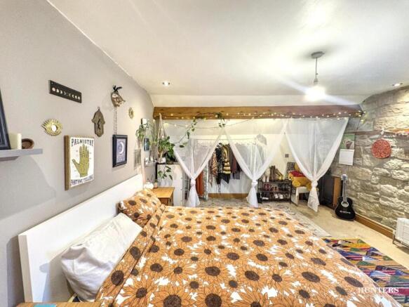 2 bed Terraced for sale Image 8