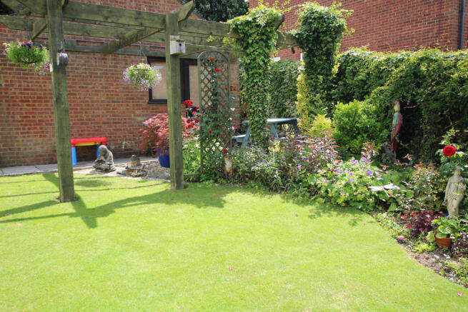 Photo 16