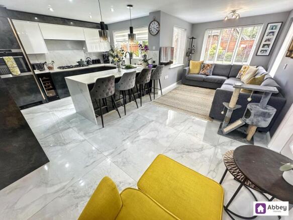 Kitchen/Family Room