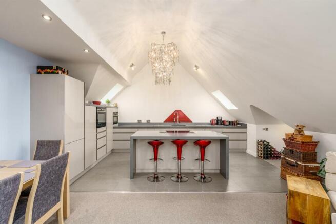 Lounge/Dining/Kitchen