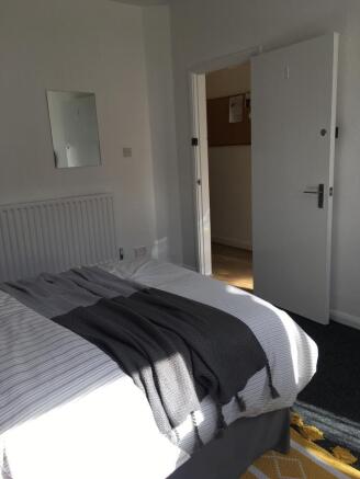 5 bed House Share to rent Image 10