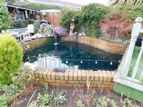 GARDEN POND