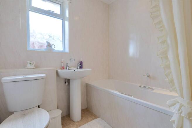 2 bed Bungalow for sale Image 9