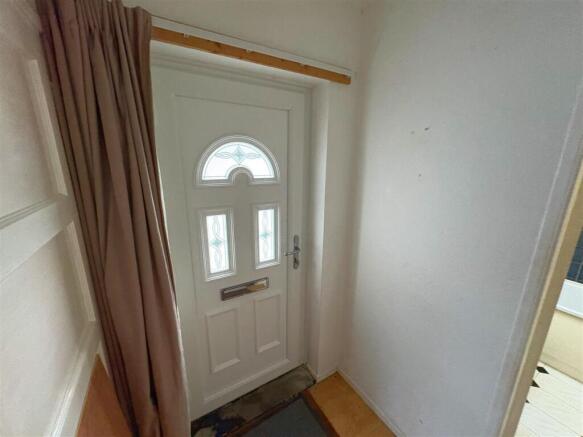 Entrance hallway.jpg