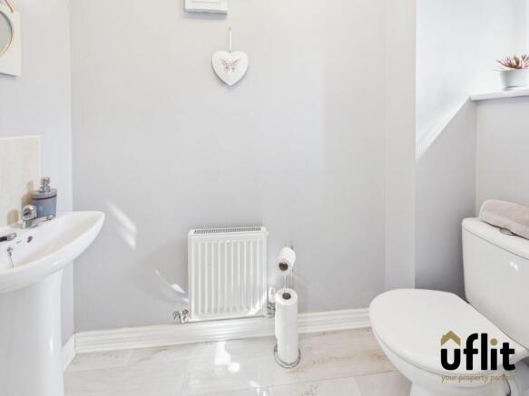 3 bed Semi-Detached for sale Image 11