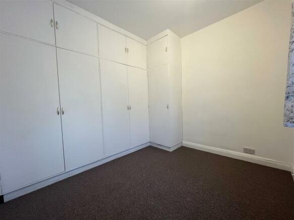 Bedroom 2(2).jpg