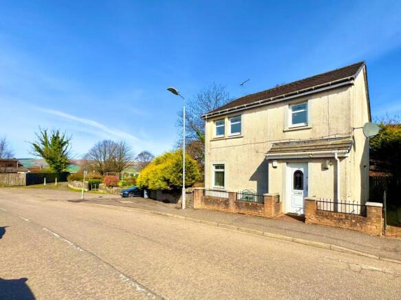 Reform Street, Beith three bedroom detached home
