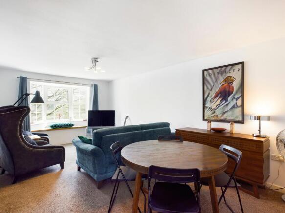 Sitting/Dining Room
