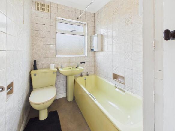 3 bed Terraced for sale Image 12