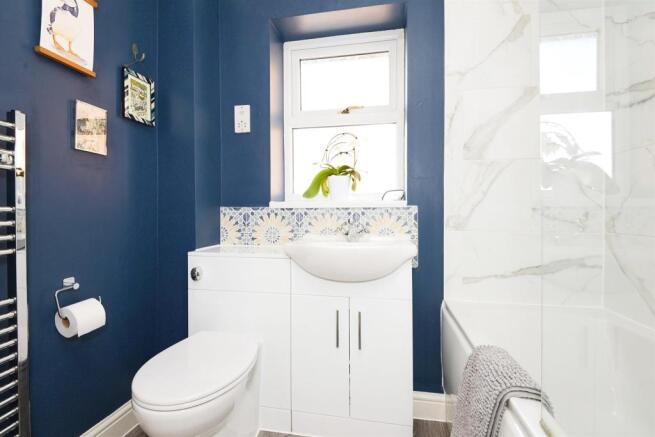 Family Bathroom: