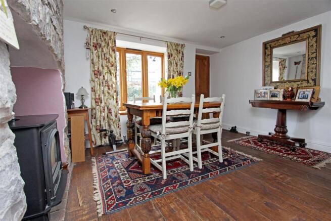 Dining Room.jpg
