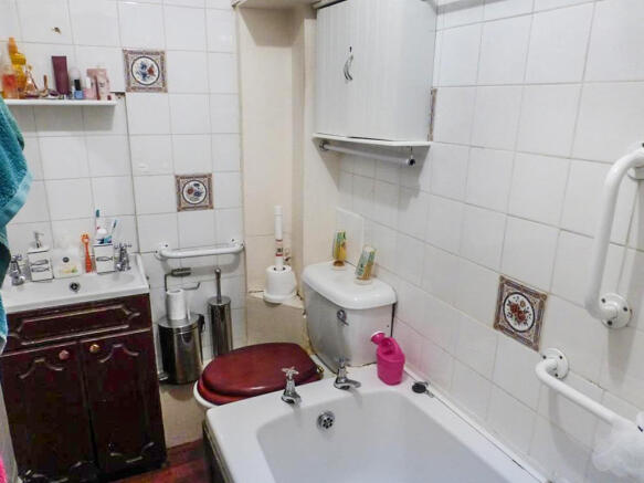 Bathroom Ground Floor 