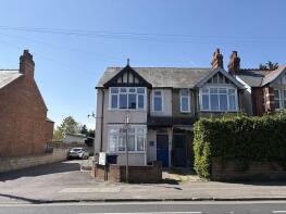 Flat 3, 40 Mill Court, Windmill Road, Oxford OX3 7BX