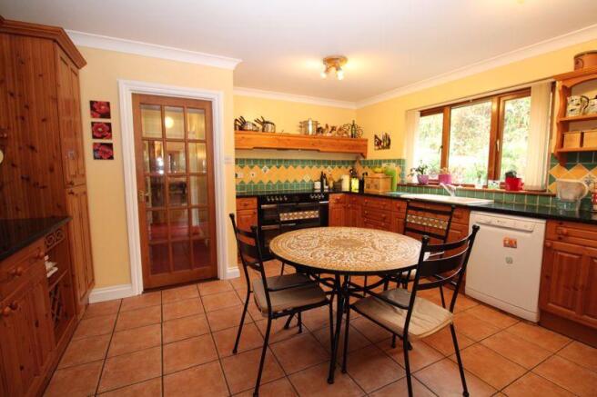 Kitchen/breakf...
