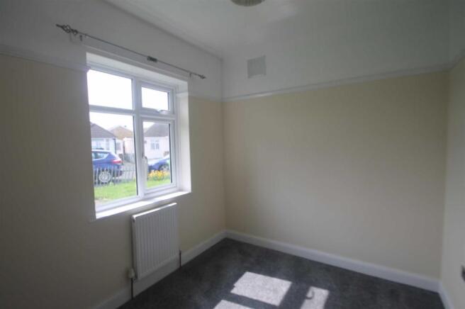 BEDROOM 2/DINING ROOM