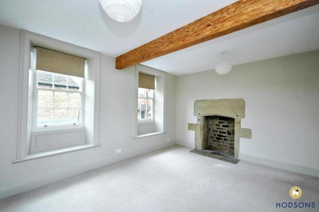 5 bed Semi-Detached for sale Image 11