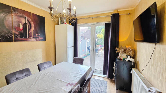 3 bed Semi-Detached for sale Image 7