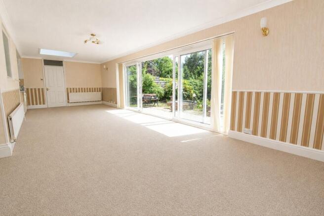 2 bed Detached Bungalow for sale Image 5