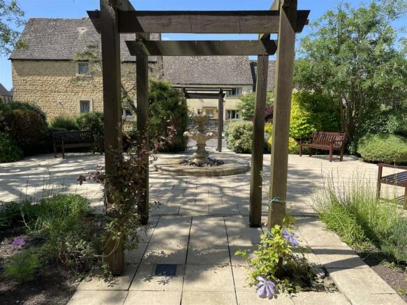 Communal Garden & Pergolas.JPG
