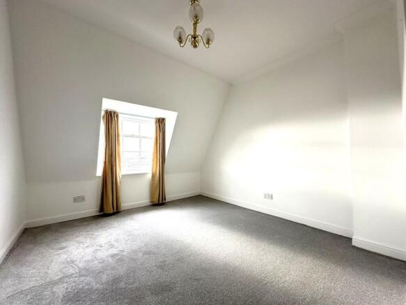 2 bed Apartment for sale Image 10