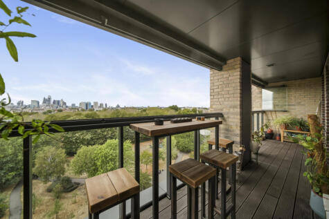 Vespucci Court, London Skyline Views, E14