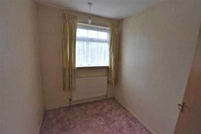 8 Hall View Bed3.JPG