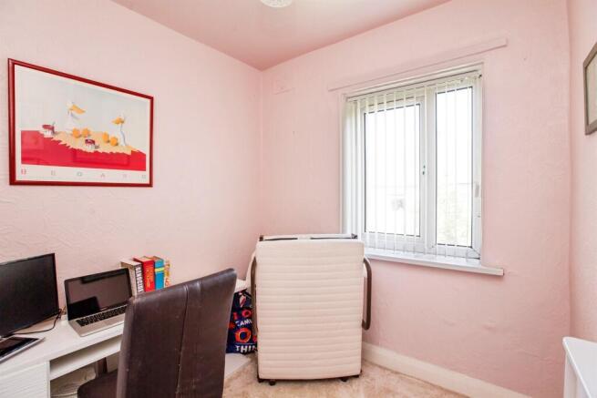 3 bed Terraced for sale Image 8