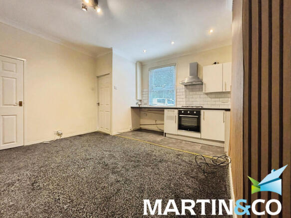 1 bed Terraced to rent Image 4