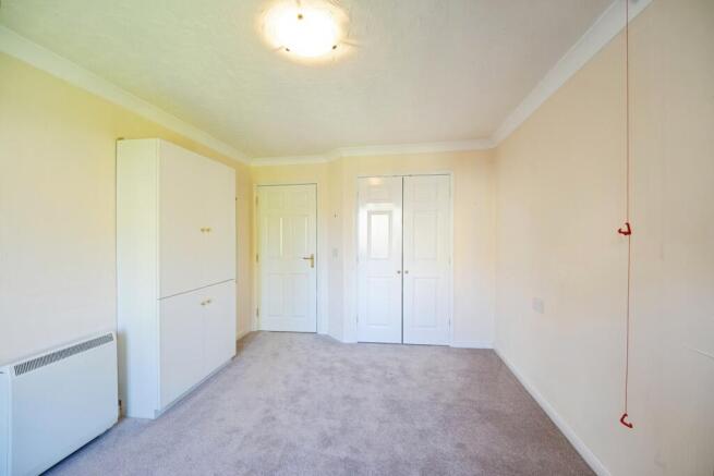 2 bed Apartment for sale Image 9
