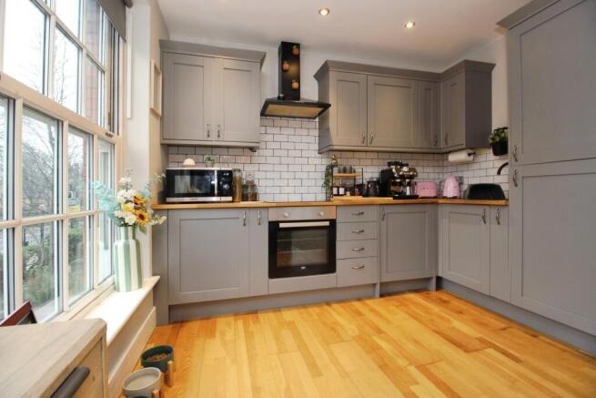 Lounge / Kitchen