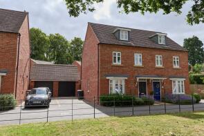 18, Highgrove Close, Hinckley LE10 3JQ