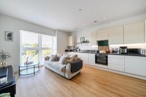 35, Coddington Close, Ware SG12 9FN