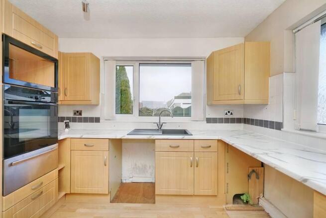 Sandicroft Avenue, Hambleton, FY6 photo 4