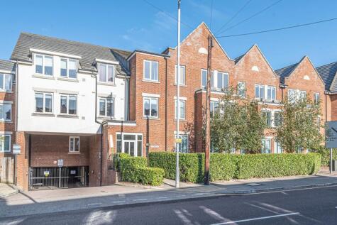 65 Walsworth Road, Hitchin, SG4