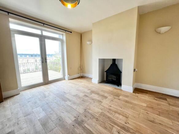 3 bed Terraced for sale Image 12