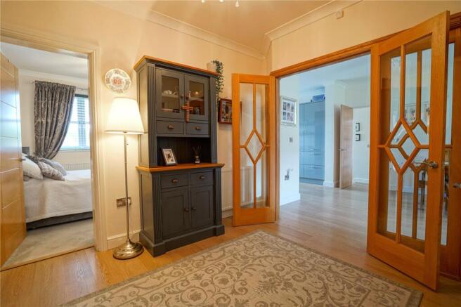 3 bed Bungalow for sale Image 10