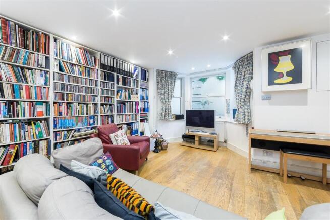 Sales Brook Green Sterndale Road  - Reception 1.jp