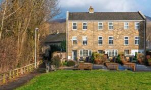 18, Shuttle Close, Ashton-under-lyne OL5 9GE