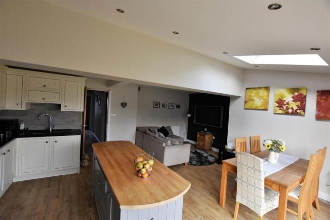 kitchen from door.jp