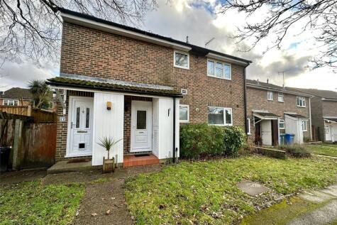 Evenlode Way, Sandhurst, Berkshire, GU47