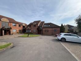 11, Bush Court, Bristol BS35 3PT